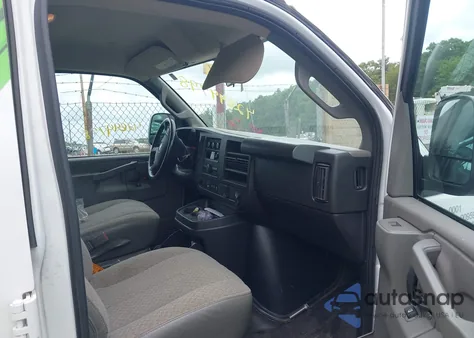 2023 Chevrolet Express G2500 from USA, damaged, VIN 1GCWGAFP8P1109133